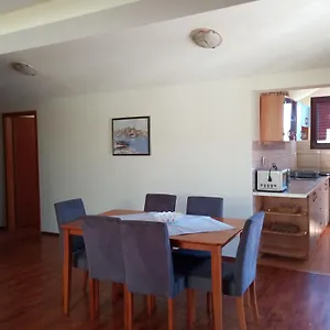 Adriana Apartman